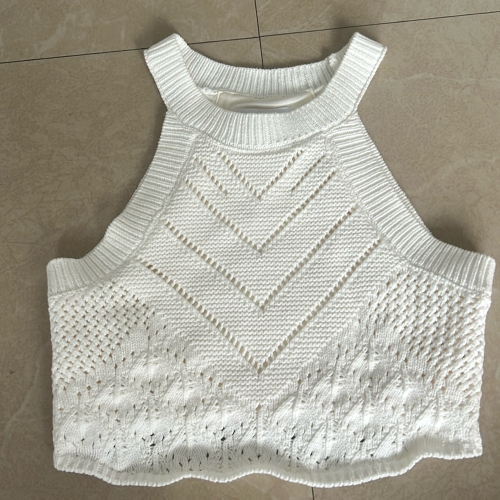 Boho white crochet style sleeveless top XS. Perfect condition never worn